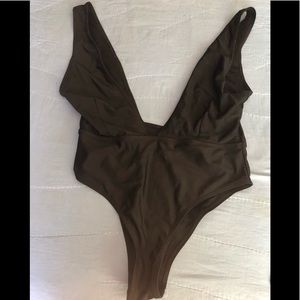 Zaful Women's High Cut Plunge Neck One Piece Swim